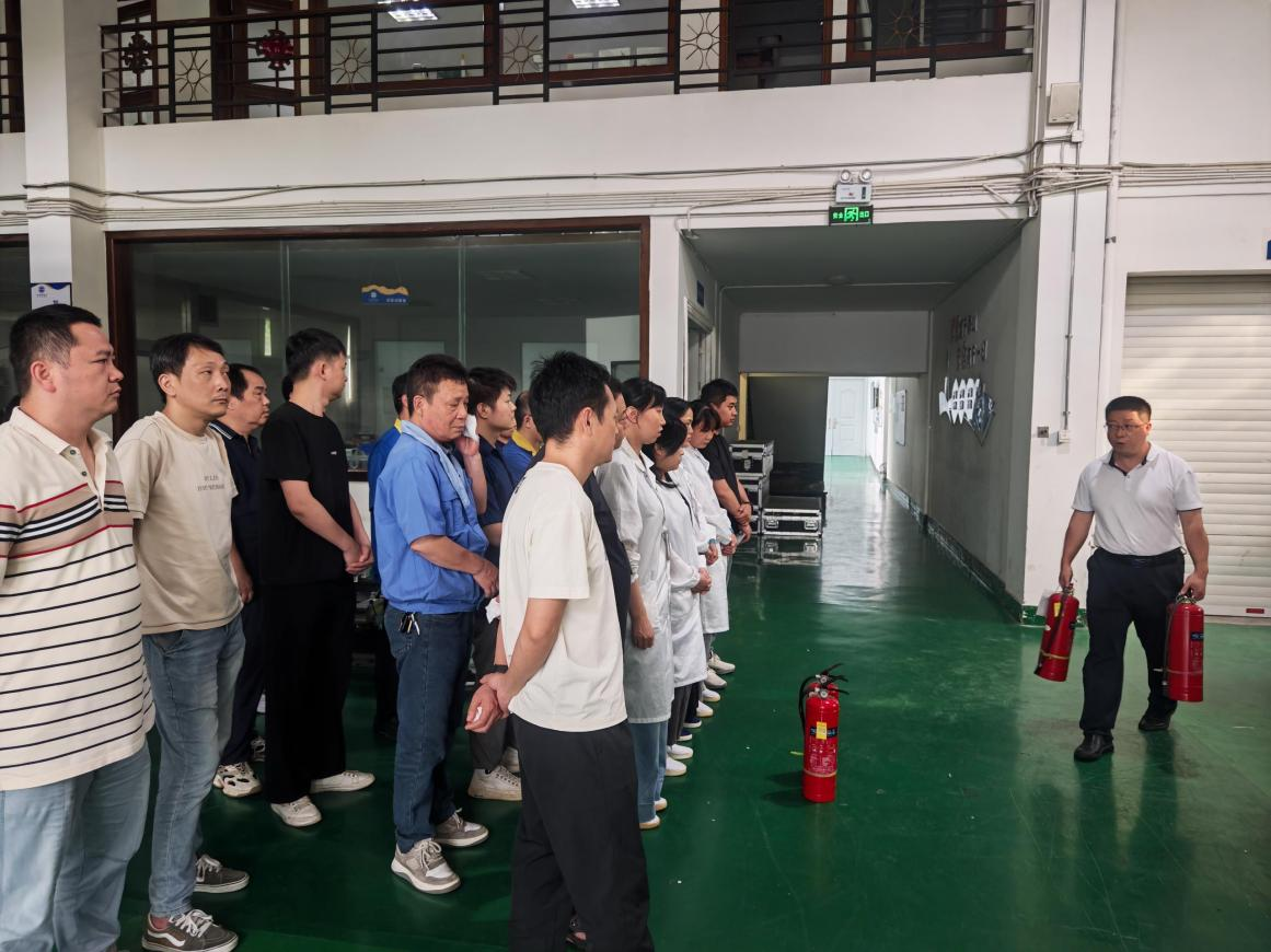 筑安全之基 护企业远航：公司运营部开展安全生产月活动